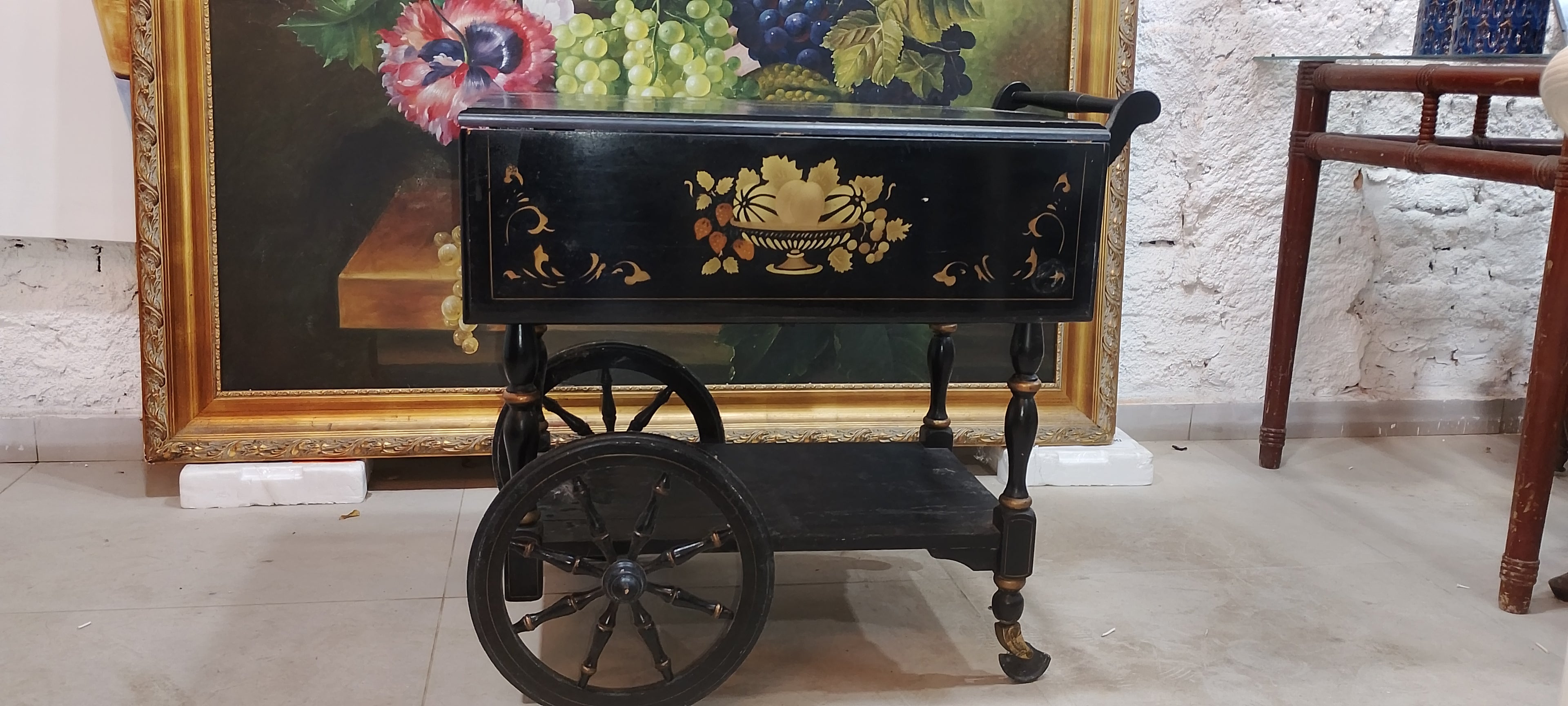 Carrinho de Chá Inglês Antigo com Mesa de Jogos