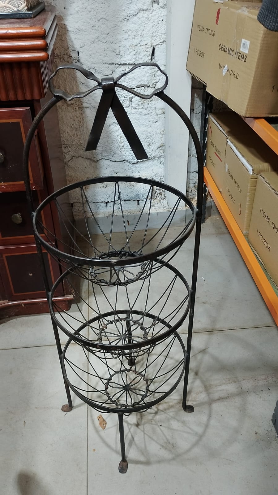 Fruteira Metálica Antiga